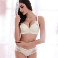 Büyüleyici Güzellik: Mezitli'nin Escort Kızı